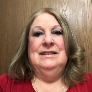 Meet your Posher, Lois